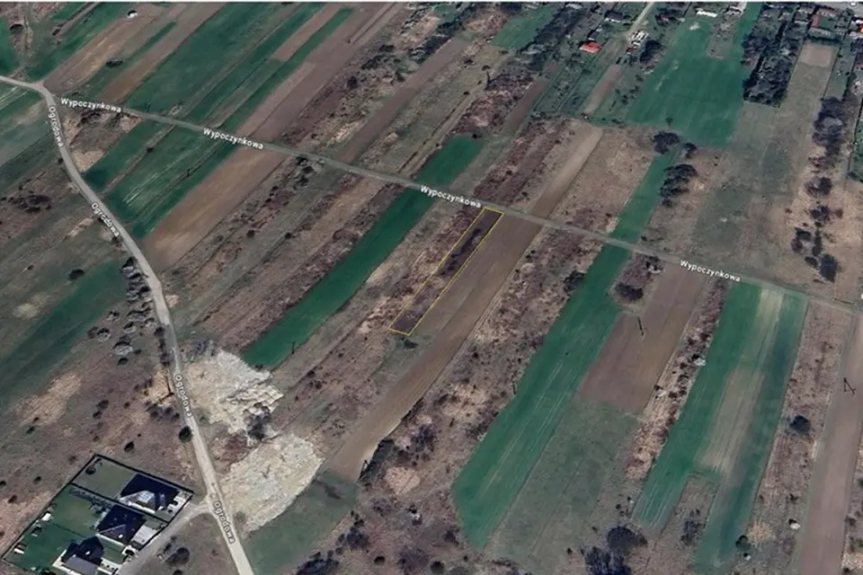 DZIAŁKA BUDOWLANA 1400 m² CHRUSZCZOBRÓD, GM.