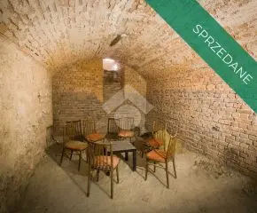 Lokal inwestycyjny w przyziemiu - Krowoderska – Kraków
