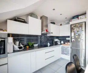 Modrzewiowa | 3 pokoje | 64 m² | 1 piętro | klimatyzacja | zielona okolica – Wieliczka