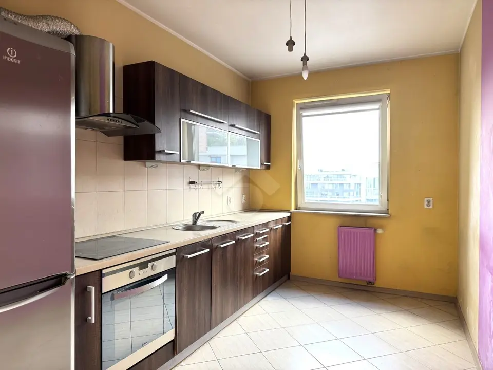 Przewóz | 1 pokój | 34 m² | 3 piętro | do remontu – Kraków