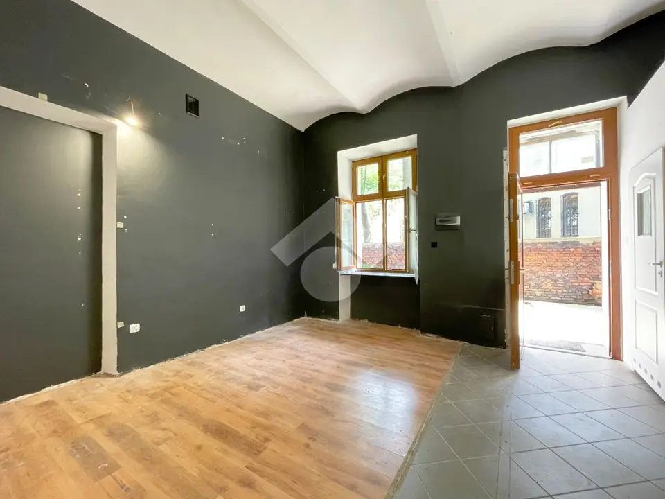 Lokal usługowy z wejściem od ulicy – Kraków