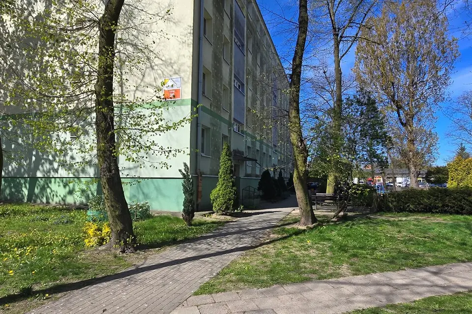 Oferuję mieszkanie o powierzchni 37,05 m², usytuowane na 4. – Pabianice